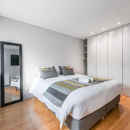 New Lux 2br Flat Free Parking Cedofeita 公寓