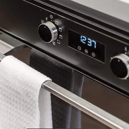 New Lux 2br Flat Free Parking Cedofeita