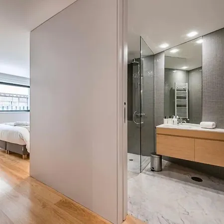 New Lux 2br Flat Free Parking Cedofeita *